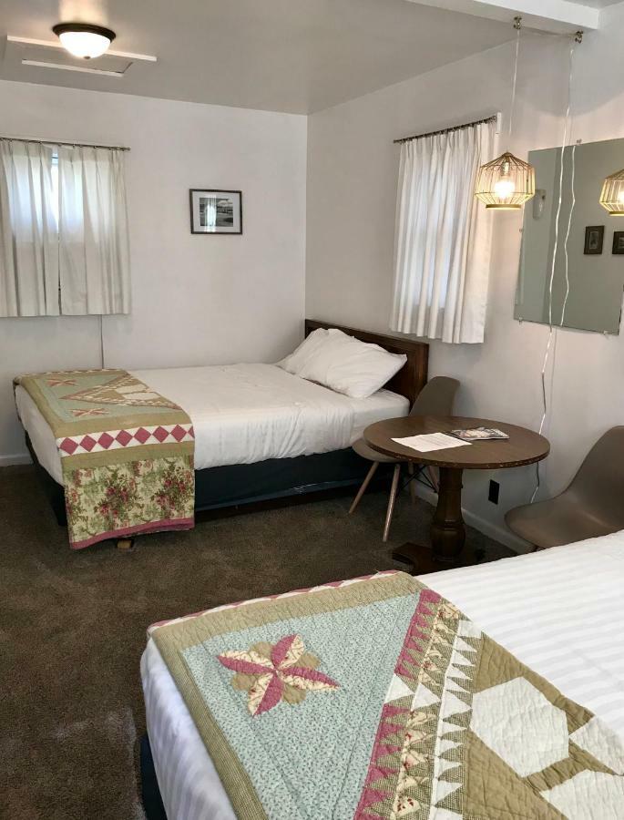 Chalet Motel Кастер Экстерьер фото