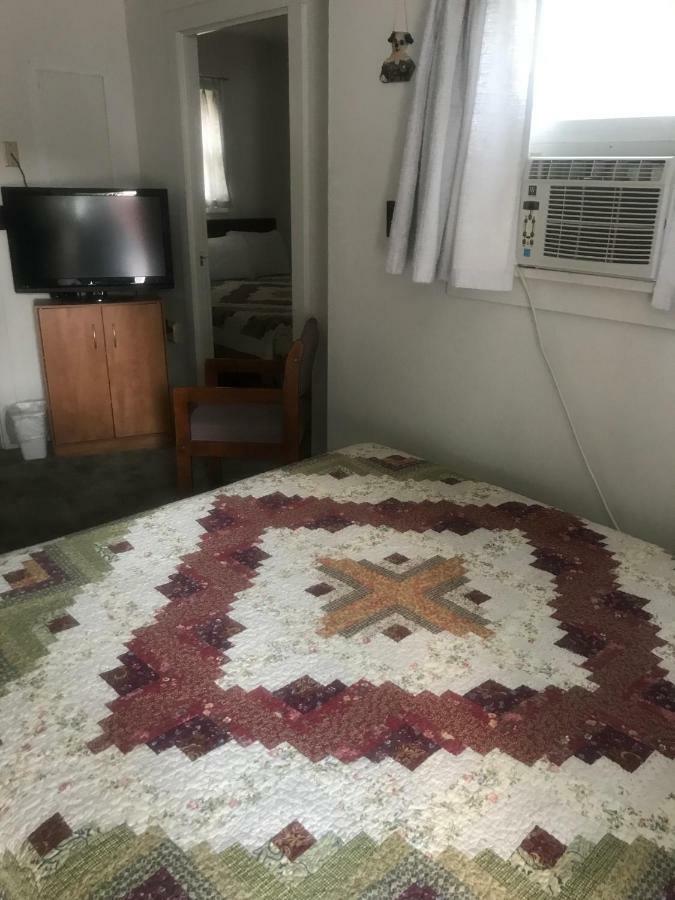 Chalet Motel Кастер Экстерьер фото